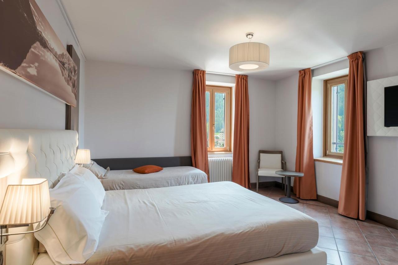 Hotel Garni Cristallo Ponte Di Legno Rom bilde